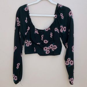Wild fable floral cute top